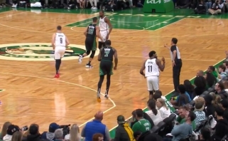 Vidurinį pirštą "Celtics" gerbėjams parodęs Irvingas: kai man rėkia "eiki šiknon", negaliu nereaguoti