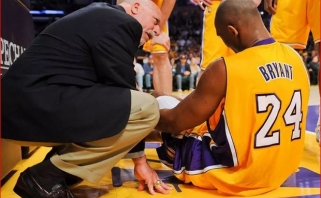 Buvęs "Lakers" treneris papasakojo, kaip Kobe stebuklingai sužaidė finale būdamas traumuotas