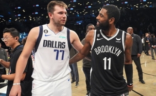 NBA sudrebino grandioziniai mainai: jėgas suvienys Dončičius ir Irvingas