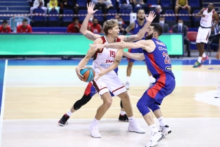 Kuzminsko ir Kalniečio vedamas "Loko" įveikė CSKA ir priešpaskutiniame ture aplenkė armiečius