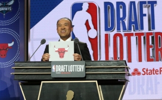 Krepšinio dievų dovana: Karnišovui ir "Bulls" nusišypsojo sėkmė NBA naujokų biržos loterijoje