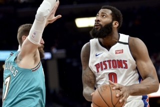 NBA mainai skaudžiai smogė "Pistons" žvaigždei, "Clippers" sustiprino du patyrę žaidėjai