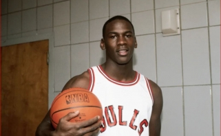 Kosmosas: bilieto į pirmąjį Jordano mačą NBA šaknelė parduota už rekordinę sumą 
