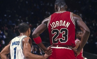 Žemiausias žaidėjas NBA istorijoje: Jordanas manęs nevadino liliputu, tik neūžauga ir mažu užpakaliu