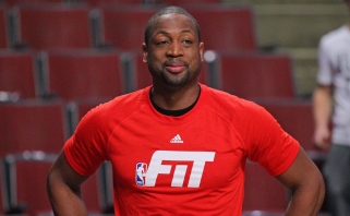 D.Wade'as karjerą tęs Čikagoje, M.Dunleavy vyks į "Cavs", J.Calderonas į "Lakers"
