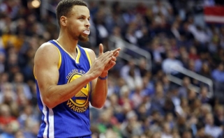 Galingas sugrįžimas: S.Curry priartino „Warriors“ prie NBA Vakarų konferencijos finalo