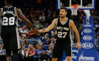 Buvęs "Lietuvos ryto" įžaidėjas prasiskynė kelią į NBA - pateko į galutinę "Spurs" sudėtį