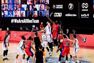 "Anadolu Efes" krepšininkai: būtų didelė klaida galvoti, kad mes nusipelnėme titulo