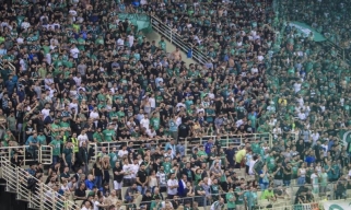 Eurolyga nubaudė "Panathinaikos" ir "Baskonia" klubus už sirgalių elgesį