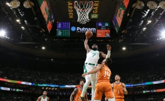 Skambus metų finišas: "Celtics" pranoko NBA lyderius
