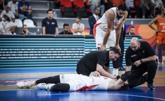 Šokas Tbilisyje: skausmingą traumą patyręs Šengelija praleis Eurobasket (ispanai ir italai iškovojo pergales)