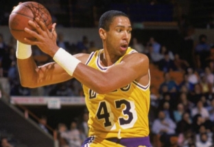 M.Thompsonas: jei NBA sezono neatnaujins, čempionu turi būti paskelbtas "Lakers"