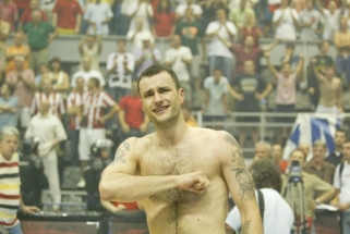 Dėl smurto prieš žmoną ir dukrą sulaikytas buvęs garsus serbų krepšininkas, pasaulio čempionas