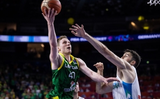 Lietuvos rinktinė Eurobasket kovas pradėjo nesėkme
