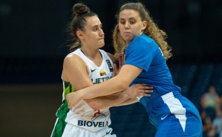 Moterų rinktinė sutriuškino Izraelio krepšininkes