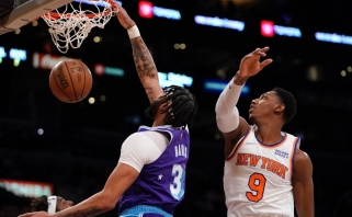Ekspertas: "Knicks" pasirengę permokėti už "Lakers" žvaigždę Davisą, neliečiamas itik Barrettas