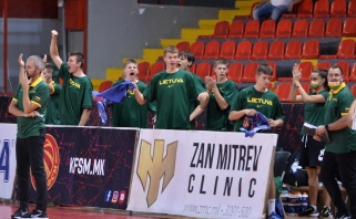 FIBA Challenger turnyre šešiolikmečiai sutriuškino rumunus