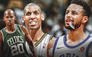 "Nets" žvaigždžių trio pasiekė pirmąją pergalę, Curry tritaškiais aplenkė Millerį