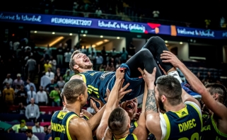 Slovėnija perrašė šalies krepšinio istoriją ir žais Europos čempionato finale