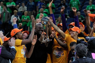 Kvapą gniaužianti drama: WNBA čempiones nulėmė vienas metimas