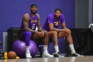 "Lakers" dėl žvaigždžių LeBrono ir Daviso nerengia apšilimų rungtynių dienomis